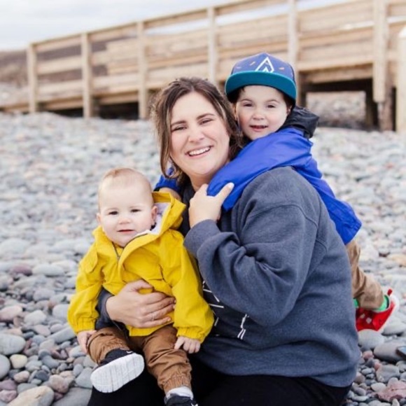 Meet your Posher, Jessica - Picture 1 of 1